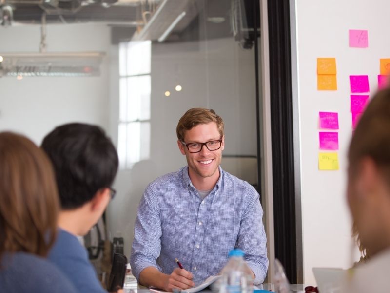 Chargé de Marketing