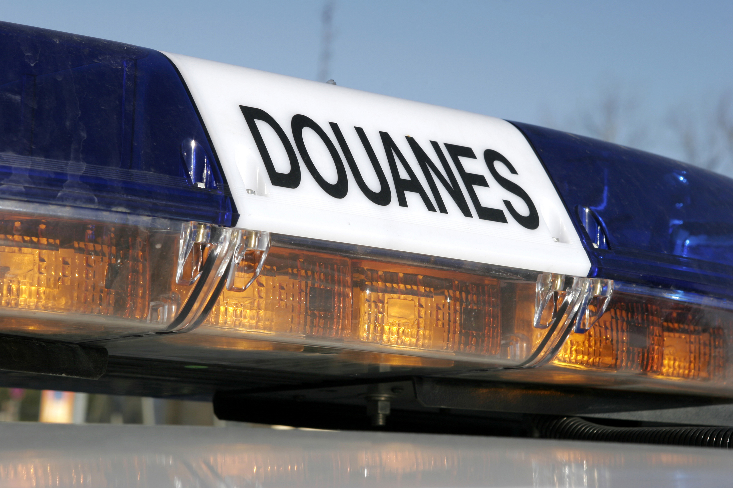 Devenez contrôleur des douanes et droits indirects